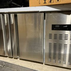 Two-door catering fridge