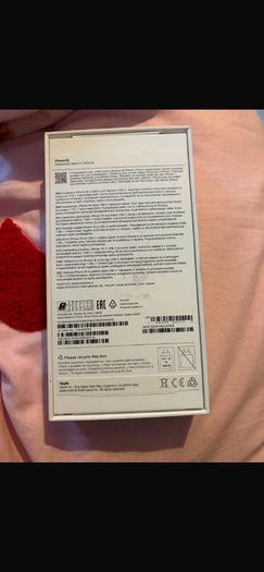 iPhone 16 pink