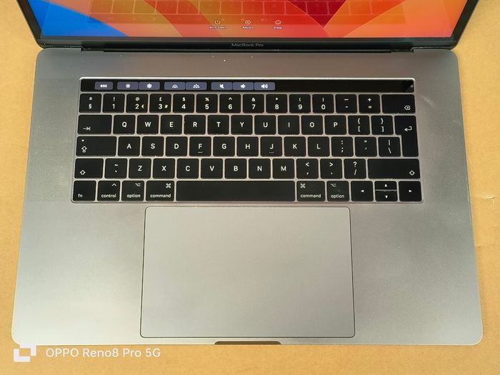 Touch Bar MacBook Pro 15" 2017 A1707 2.8 GHz Core i7 16GB RAM 512GB SSD macOS Vetura 13.7.8 (Battery Cycle: 189)