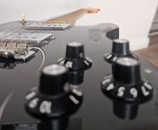 Classic Player Telecaster Deluxe With Tremolo