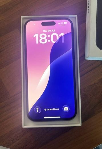 iPhone 16