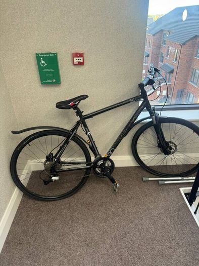Kellys Cliff 90 Cross Hybrid Bike Black Orange 250 Leixlip