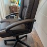 home desk and computer chair Image 8