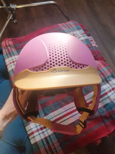 Riding helmet