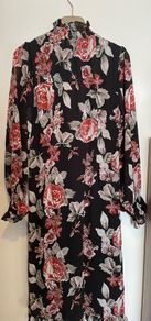 Boohoo black floral dress size 16 New without tags