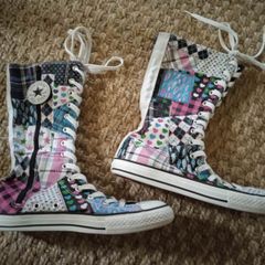 Converse Boots. Size 3.5