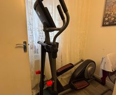 elliptical cross trainer