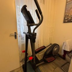 elliptical cross trainer