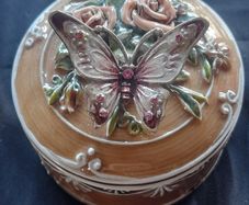 2 Beautiful Porcelain Ring Dish Postage Available