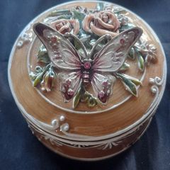 2 Beautiful Porcelain Ring Dish Postage Available