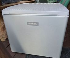 Dometic 3 way fridge