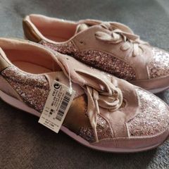 Shoes size 2