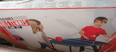 Brand New Folding table tennis set ++