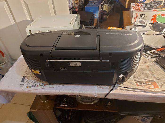 Samsung CD Player Stereo Radio Cassette Recorder, Model RCD-1650, Dual Tape Deck and Radio working fine, CD Player struggling to spin