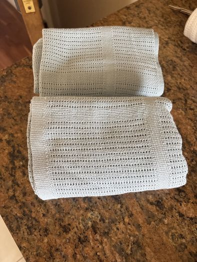baby blankets and swaddle