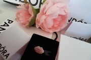 New genuine pandora lips charm