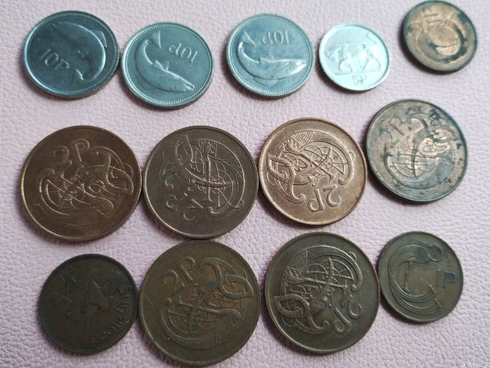 13 Irish Coins (26059)