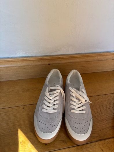 New Kurt GeigerTrainers