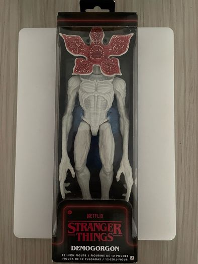 SEALED stranger things bundle x2 Funko pops and 12 inch figure