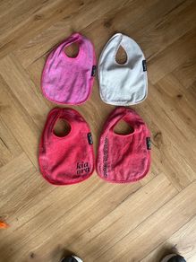 Mum2mum waterproof bibs x 4