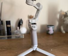 DJI Osmo Mobile SE Phone Gimbal