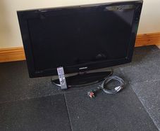Samsung LE32B450C4WXXU 32" Tested Working TV Made In Hungary