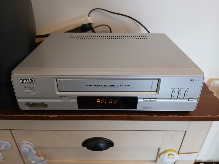 black diamond vcr player