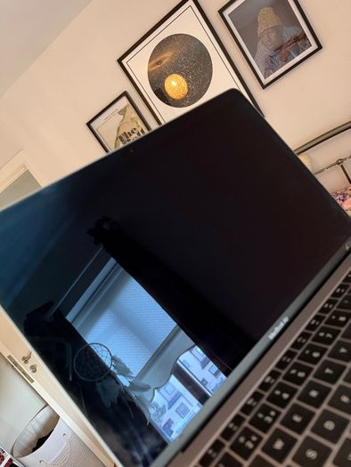 2019 MacBook Air Retina 13-inch (Space Grey)