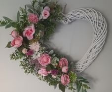 55cm White Wicker heart floral wreath
