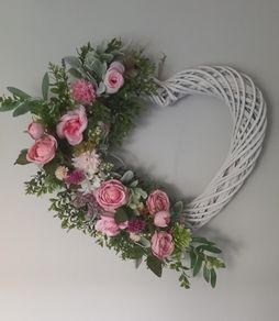 55cm White Wicker heart floral wreath