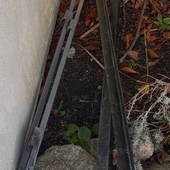 Free - 4 x Scrap Metal bars to take away
