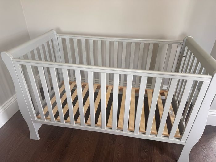 Sleigh cotbed