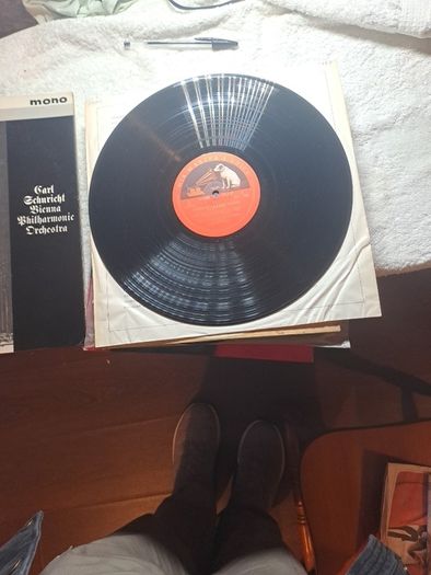 vinyl classical vintage