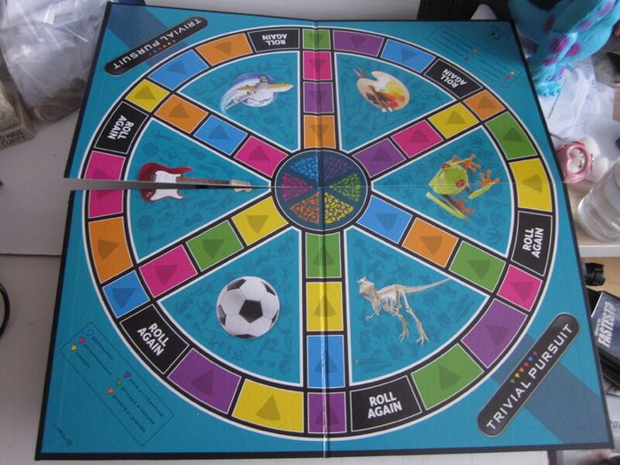 Trivial Pursuit Family Edition