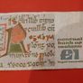Irish 1988 "Queen Meibh" one pound in Fine  condition Image 4