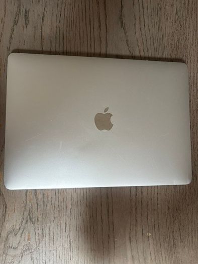 Apple Macbook Air M1 2020