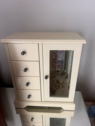 vintage jewellery box