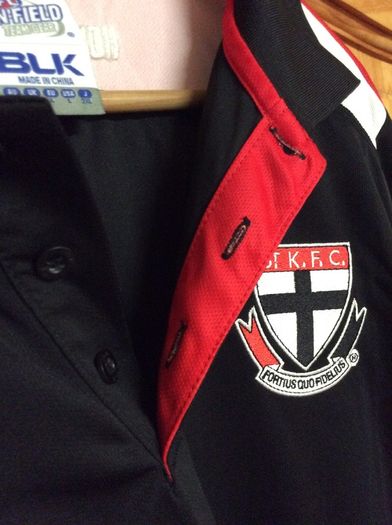 St. Kilda Aussie Rules Football Club.Official BLK Mens Polo Shirt. Melbourne Australia.