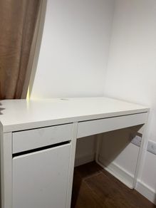 Work desk