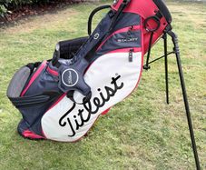 Titleist Players 4 Stadry Stand Bag Navy/White/Red 3 Select image 1 Select image 2 Select image 3 Titleist Players 4 Stadry Stand Bag Navy/White/Red