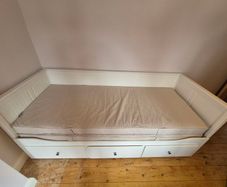 IKEA Hemnes guest/day bed incl. One Vannareid mattress
