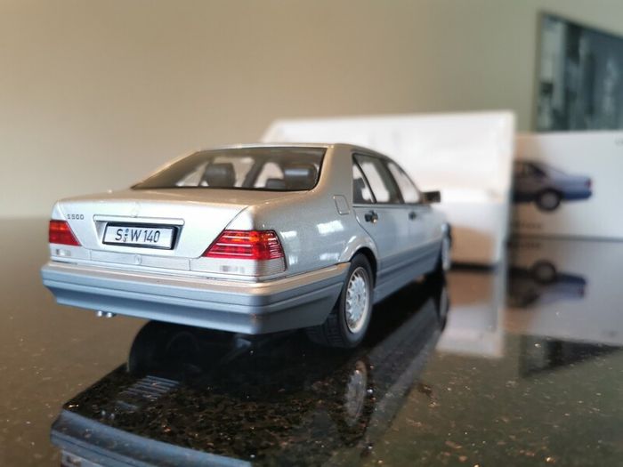 PRICE DROP Mercedes W140 S Class 1:18 model