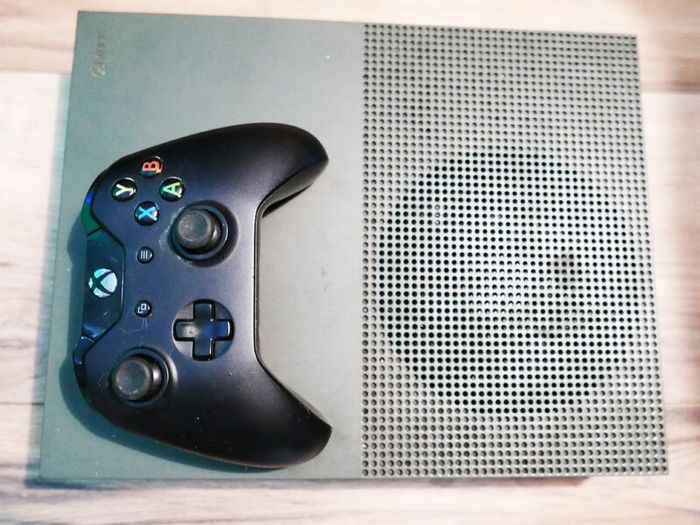 Xbox One S 1TB Console and Controller (works well)