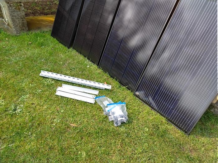 Ecoflow Solar Panel Bundle with Brackets