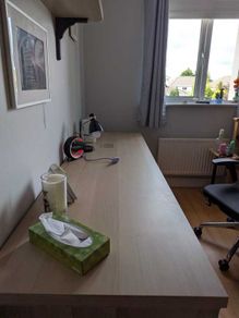 Large desk