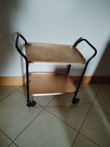 drinks trolley