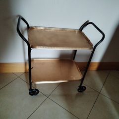 drinks trolley