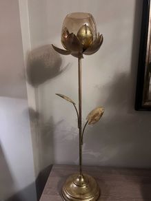 Decorative candle holder