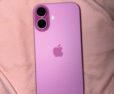 Pink iPhone 16