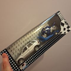 Sports-Team BMW X5 & Yamaha YZF-R1 Motorbike Cast Model
